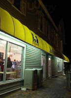 Hoffman's Ice Cream outside