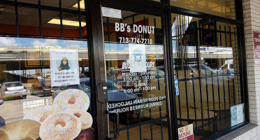 Bb's Donuts outside