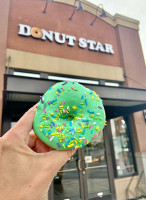 Donut Star outside