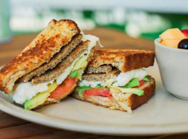 The Toasted Yolk food