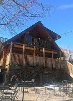 Mt. Lemmon Cookie Cabin outside