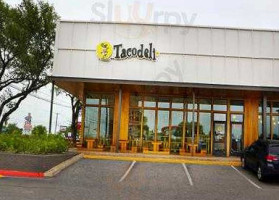 Tacodeli outside