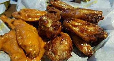 Buffalo Wild Wings Grill food