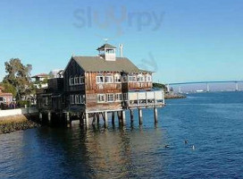 The San Diego Pier Cafe outside