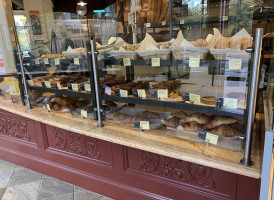 St. Honoré Bakery inside