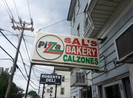 Sal's Bakery outside