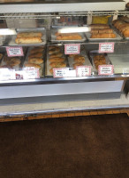 Sal's Bakery outside