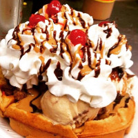 Sundae World food