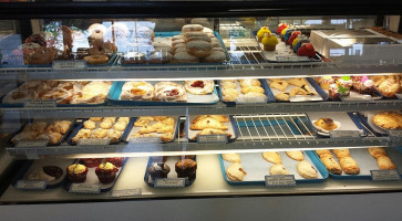 Liscio's Italian Bakery And Deli food