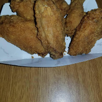 Smitty's Wings food