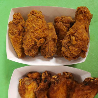 Smitty's Wings food