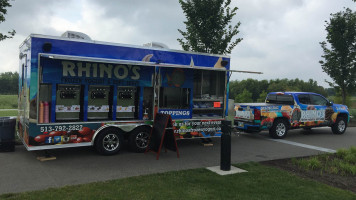 Rhino's Frozen Yogurt Soft Serve outside