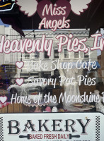 Miss Angel's Heavenly Pies logo