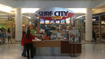 Surf City Squeeze inside