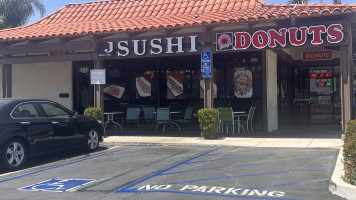 Sheng Kee Bakery #2 Cupertino outside