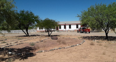 Snack Shack outside