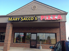 Mary Sacco's Pizza outside