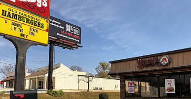 Max Donuts outside