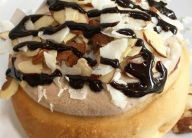 Cinnaholic food