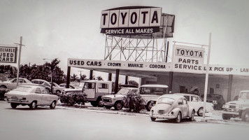 Pinecrest Bakery Kendall Toyota Express outside