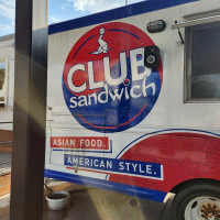 Club Sandwich Food Truck outside