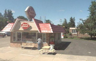 Dairy Queen (treat) outside