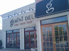 Gemini Deli outside