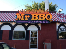 Mr. Bbq Express outside