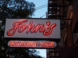 John's Of 12th Street outside