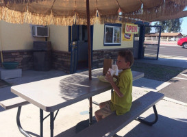 Higley Hot Dog Hut outside