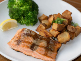 Hook Line Schooner food