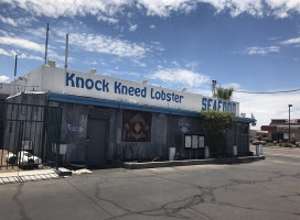 Knock Kneed Lobster outside