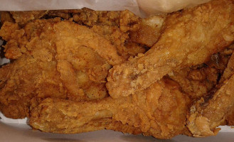 Lee's Famous Recipe Chicken food