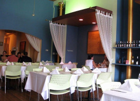 Lemon Grass Fusion Bistro inside