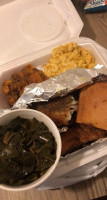 Lil Mama's Soul Kitchen food