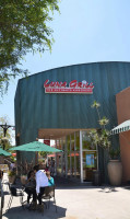 Luna Grill outside
