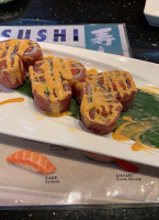 Miku Sushi food