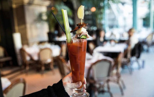 Mon Ami Gabi drink