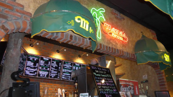 Mama's Famous Pizza & Heros outside