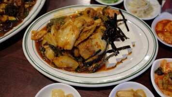 Luna Grill food