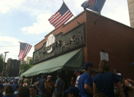 Modern Market Eatery outside