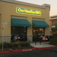 Ono Hawaiian Bbq outside