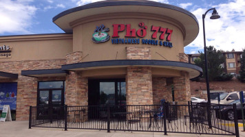 Pho 777 outside