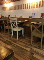 Izakaya Pau Hana Base inside