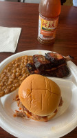 Poppa's Bbq food