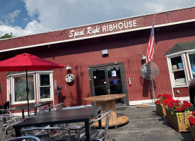 Spiced Right Smokehouse Bbq outside