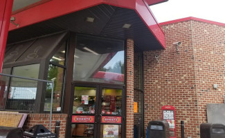 Sheetz outside