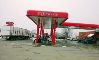 Sheetz outside