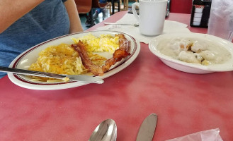 Huddle House food