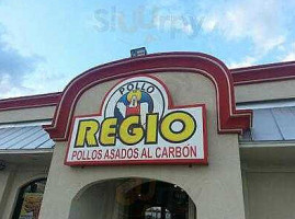 Pollo Regio outside